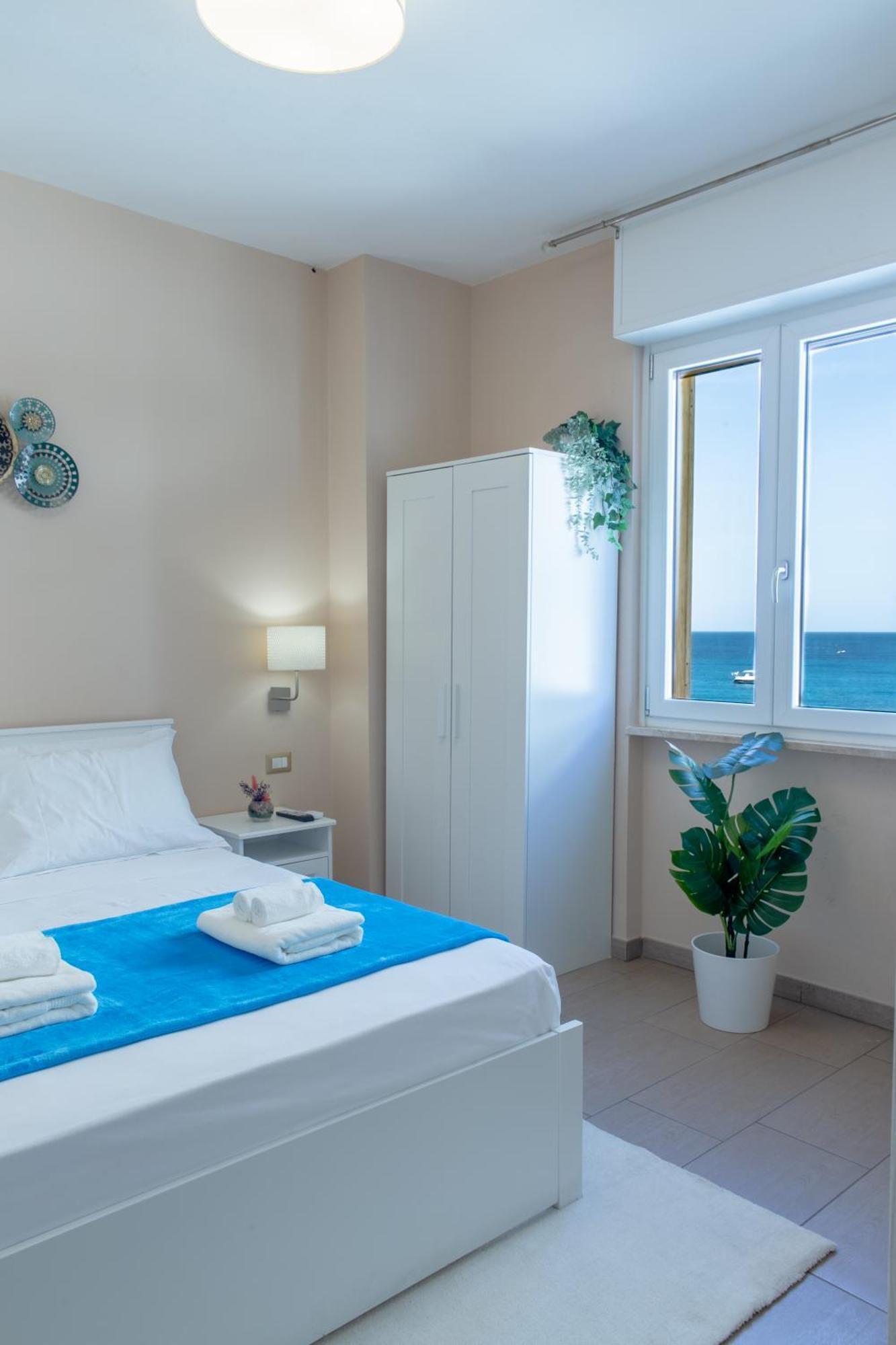 L'Affaccio Rooms - Lungomare Gallipoli Bagian luar foto